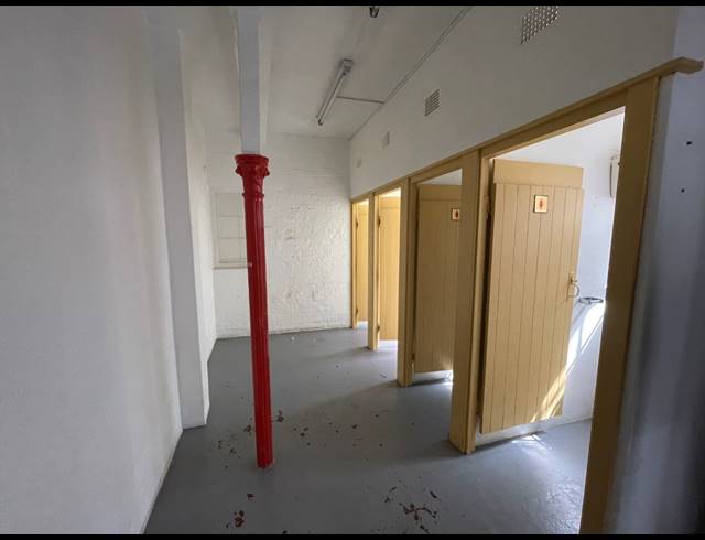 1,579M² FACTORY FOR SALE IN GARDENS